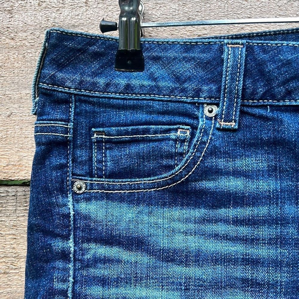American Eagle Outfitters Women's Dark Wash Raw Hem Cuffed Denim Shorts - Picture 3 of 8